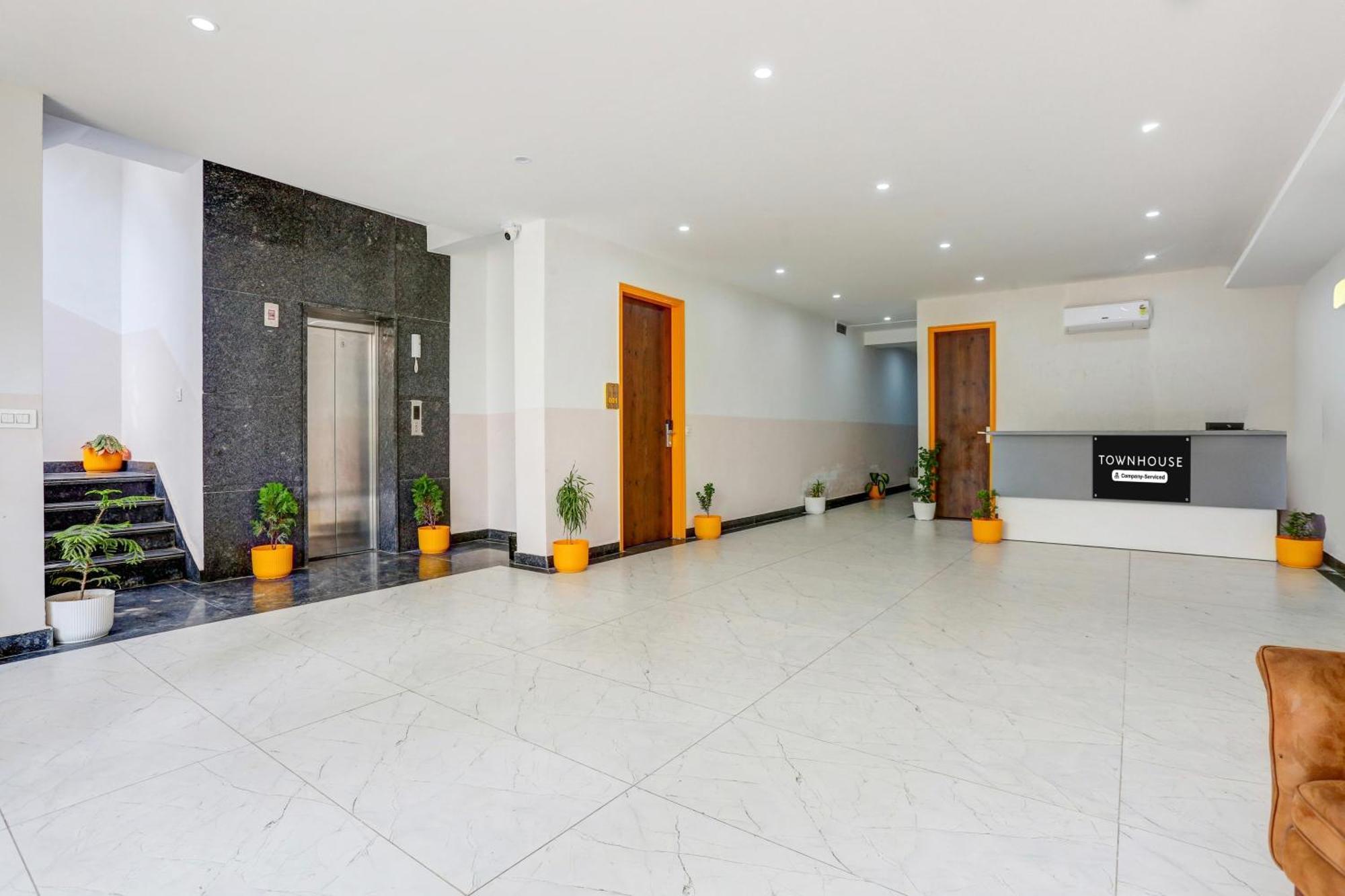 فندق Super Townhouse Sector 69 غورغاون المظهر الخارجي الصورة