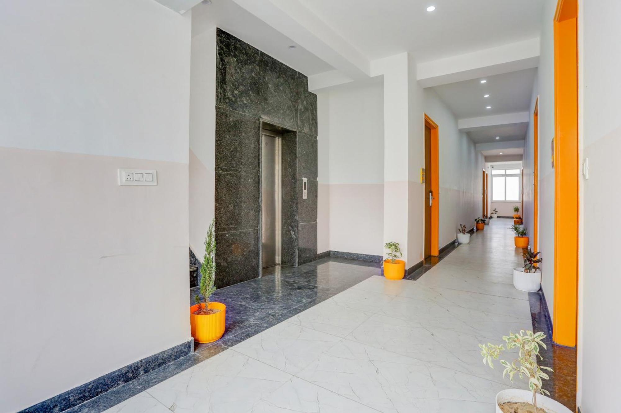فندق Super Townhouse Sector 69 غورغاون المظهر الخارجي الصورة